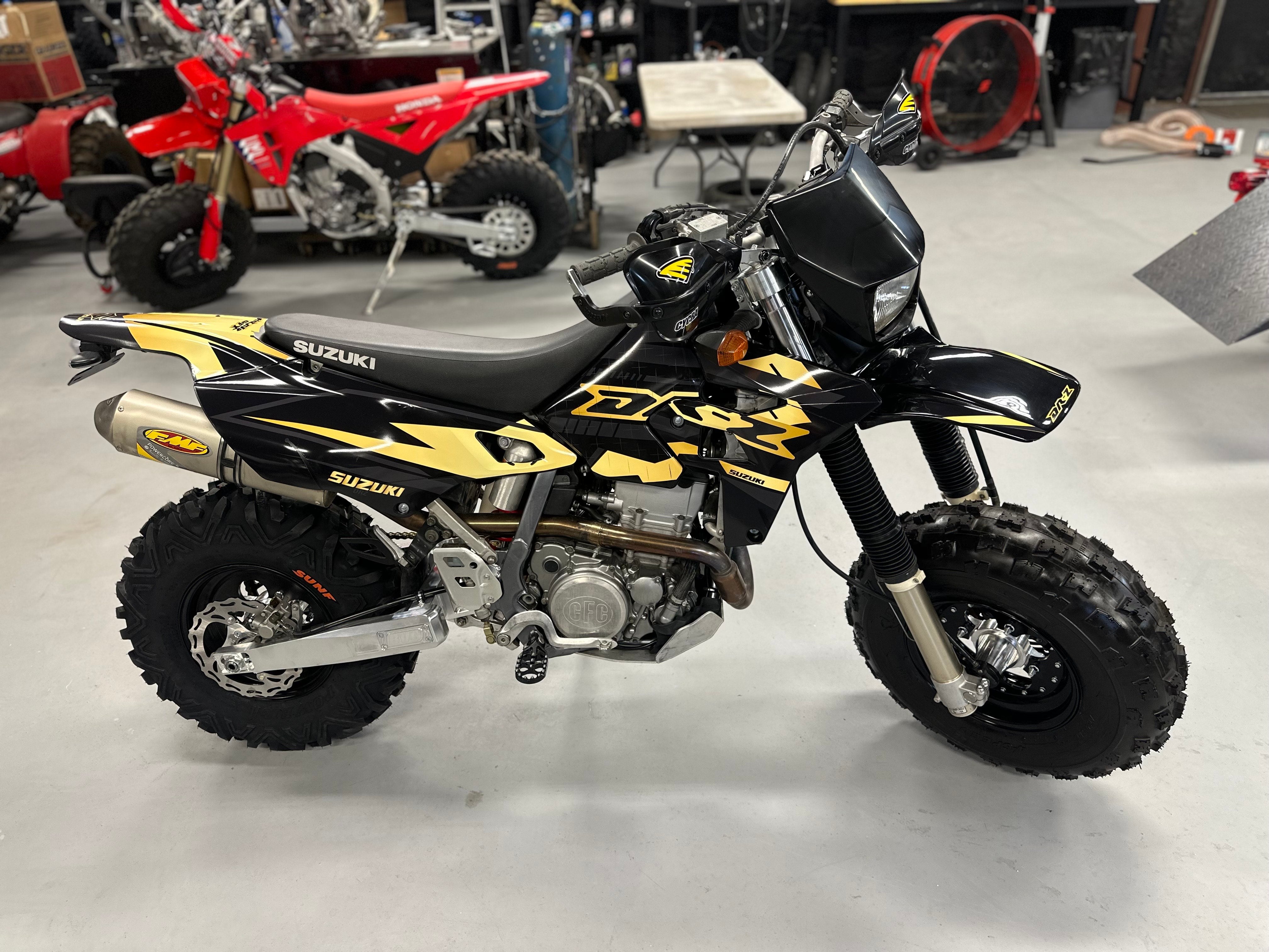 Suzuki DR-Z400S Complete Big Wheel Kit – BVC Big Wheels